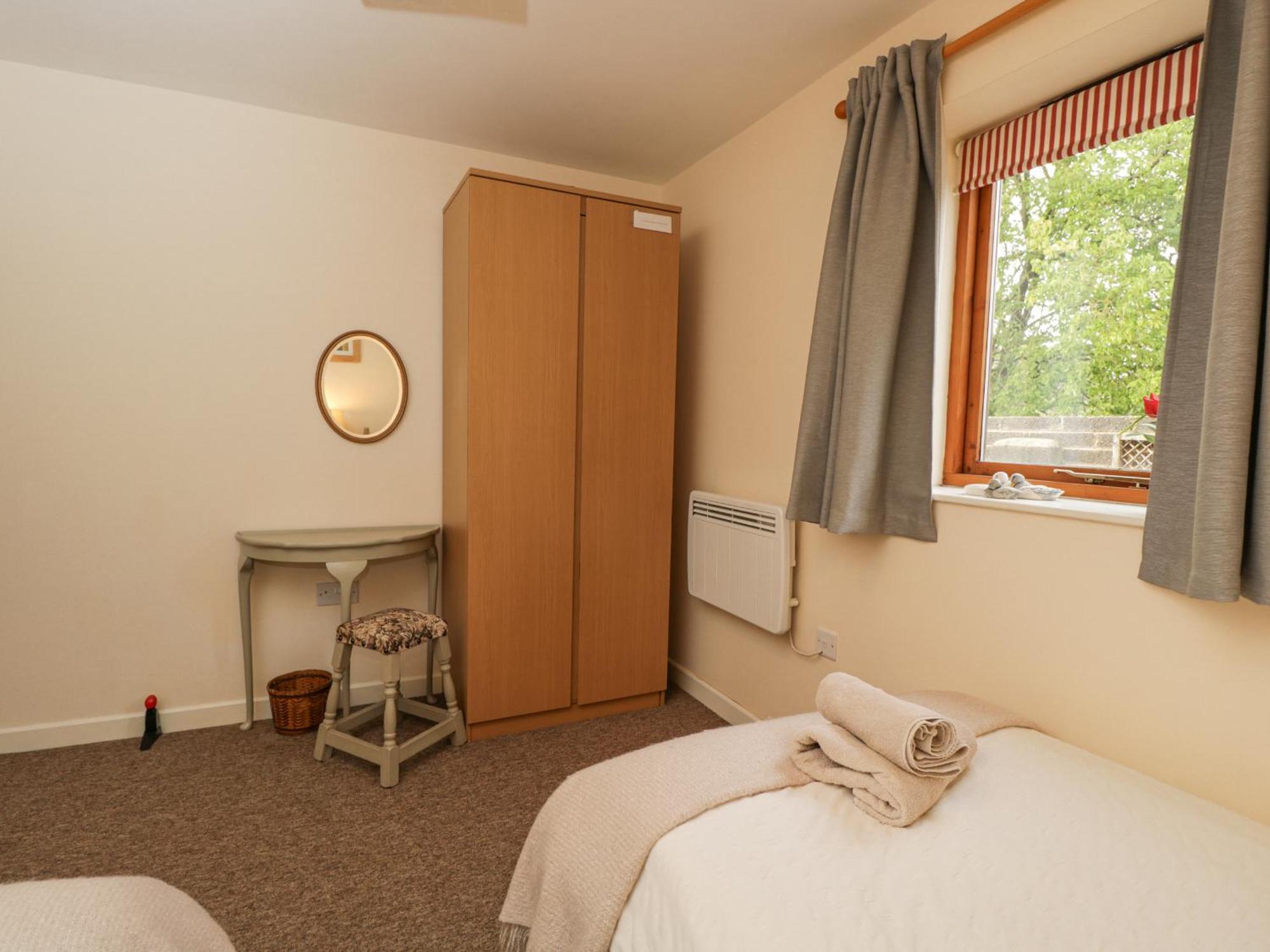 Roan Cottage Lydiard Millicent Экстерьер фото